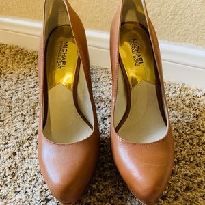 Michael Kors Antoinette Leather Luggage 5”